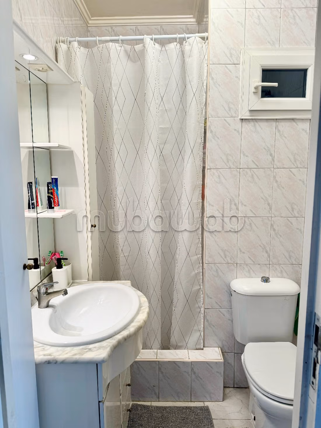 شقة رائعة للبيع ب الغرابلية. المساحة الكلية 73 م². مفروشة