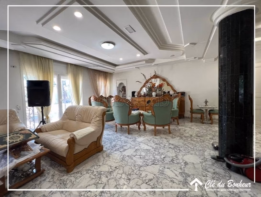 Spacious villa in Bouchamaoui Lotissement Chotrana 1