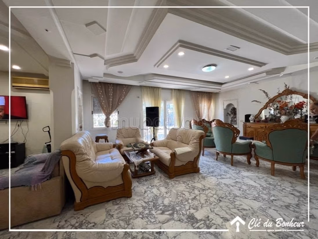 Spacious villa in Bouchamaoui Lotissement Chotrana 1