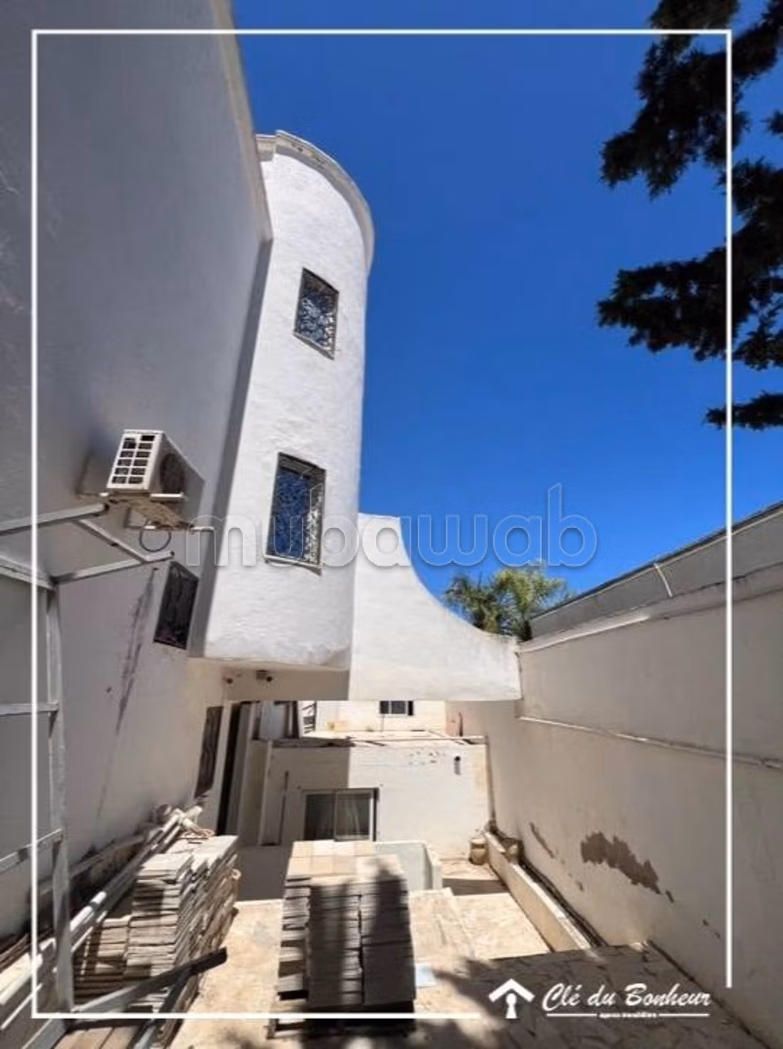 Spacious villa in Bouchamaoui Lotissement Chotrana 1