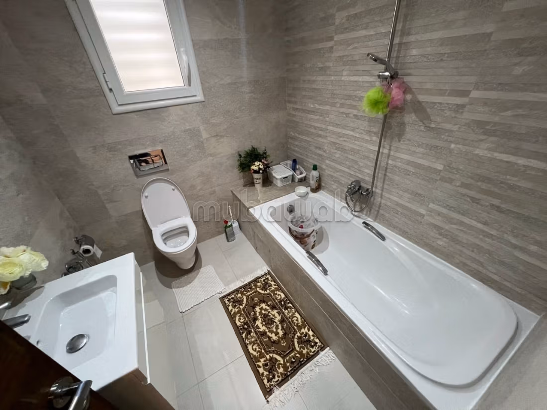 Appartement S3 avec jardin à Chotrana 1