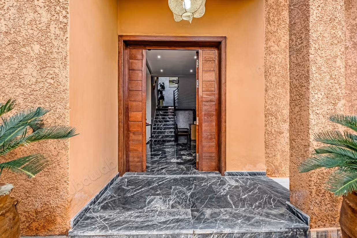 Huren: villa's en luxe woningen in Route de Fez. 5 Kamers. Volledig gemeubileerd.