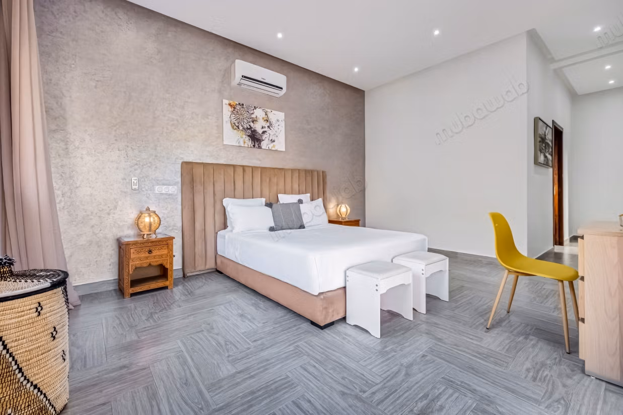 Huren: villa's en luxe woningen in Route de Fez. 5 Kamers. Volledig gemeubileerd.