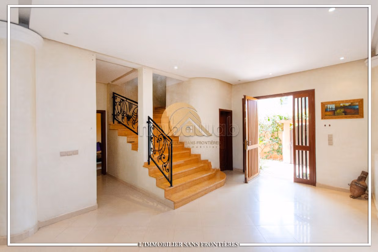 Villa de alto standing en alquiler en Hay Targa. 5 bonitas habitaciones. Antena parabólica y puerta blindada