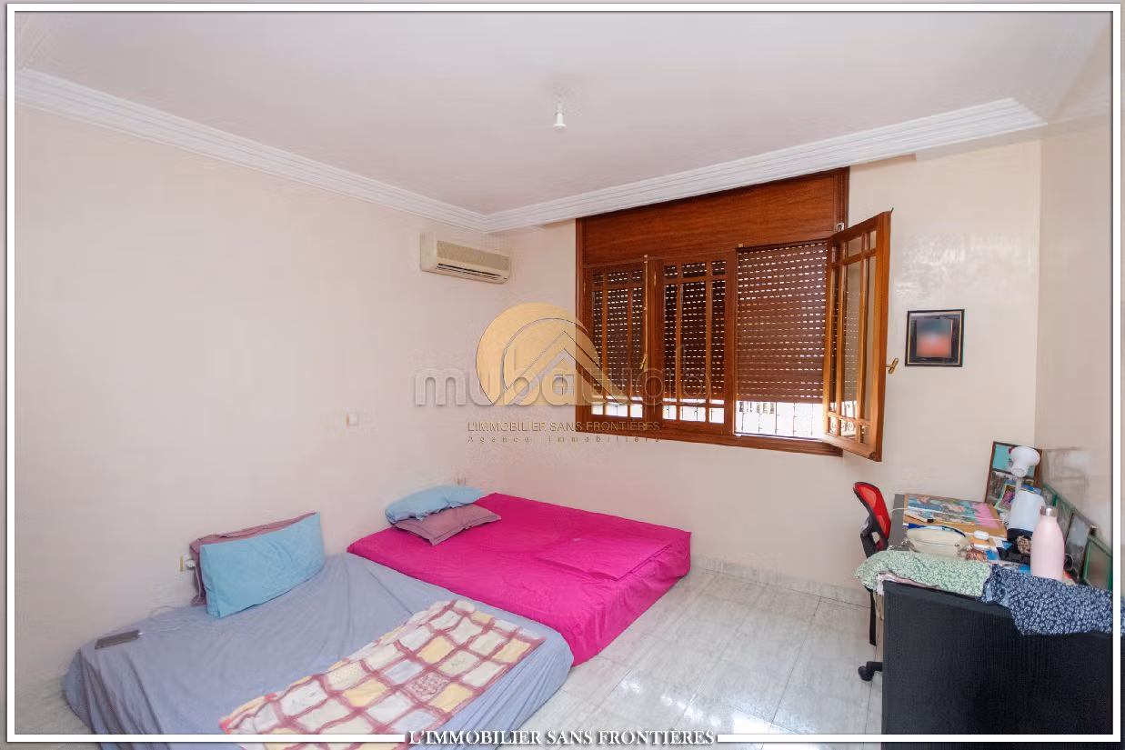 Villa de alto standing en alquiler en Hay Targa. 5 bonitas habitaciones. Antena parabólica y puerta blindada