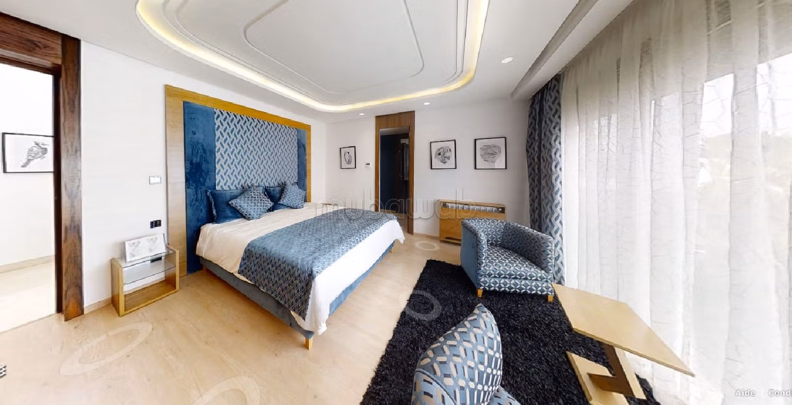 Villa de lujo en venta. 7 habitaciones grandes. Parking y jardin