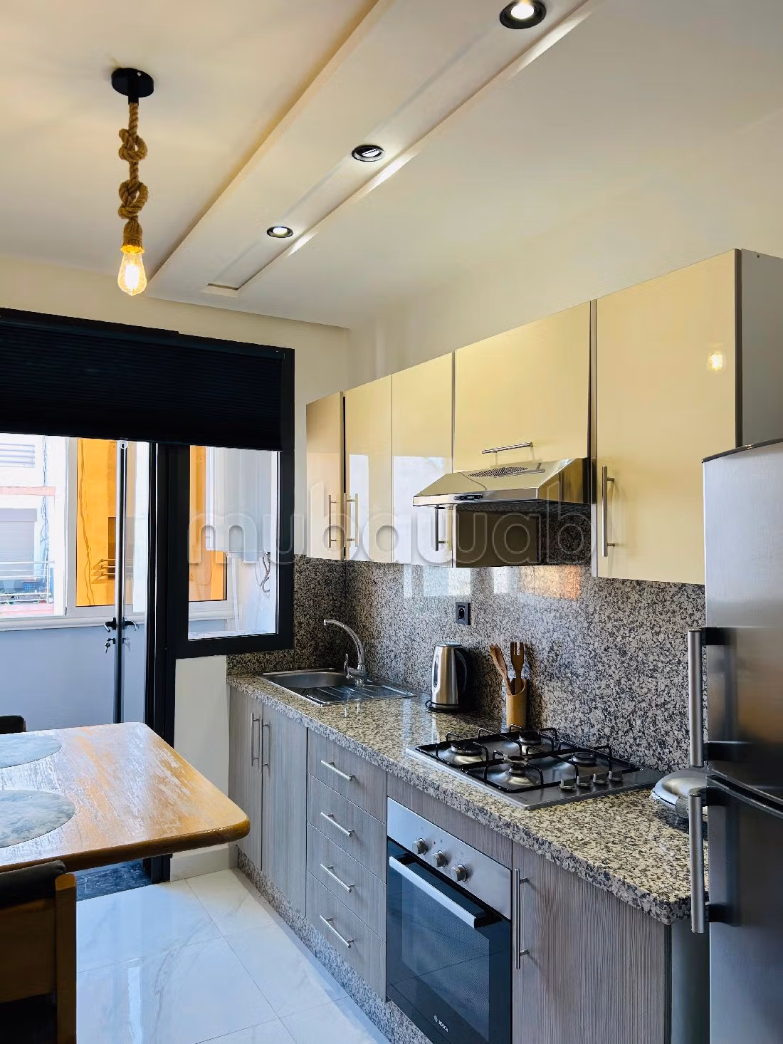 Bellissimo appartamento in affitto a Mandarona. 4 ampi locali. Con ascensore