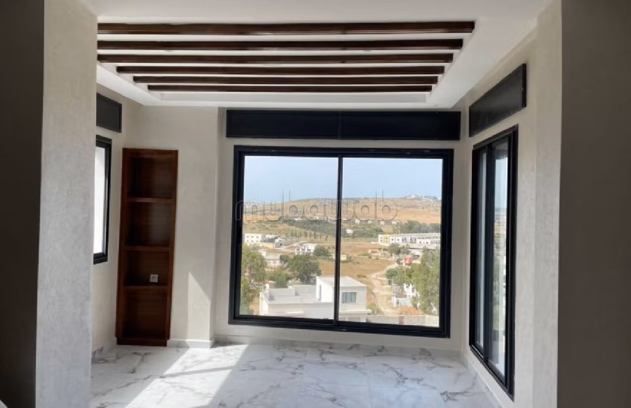 Maestosa villa in affitto a Cap Spartel. Superficie 580 m². Porta blindata, salotto marocchino