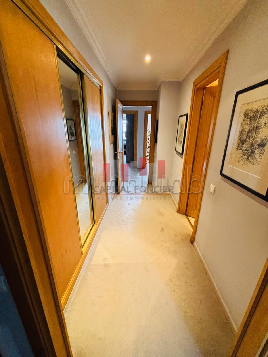 Encuentra un piso en alquiler en CIL Hay Salam. 2 bonitas habitaciones. Terraza y ascensor