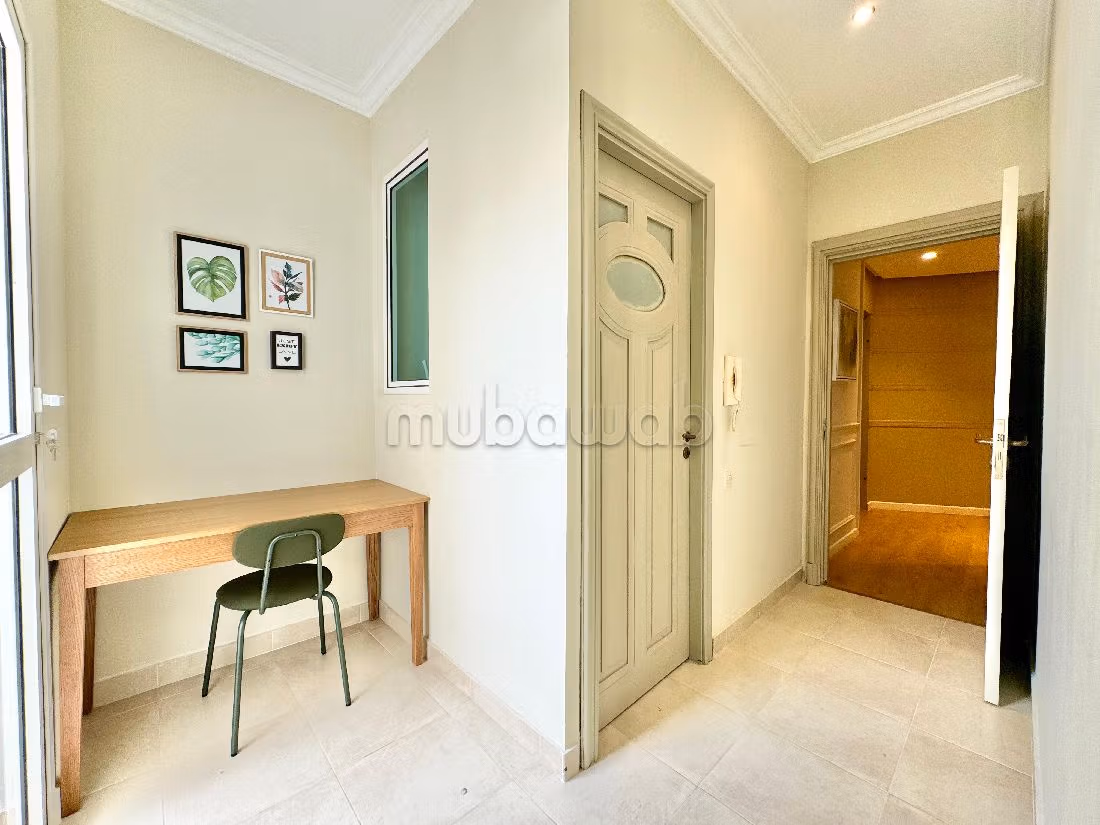 Nu huren: appartementen in Triangle d'Or. 3 Slaapkamers. Gemeubileerd