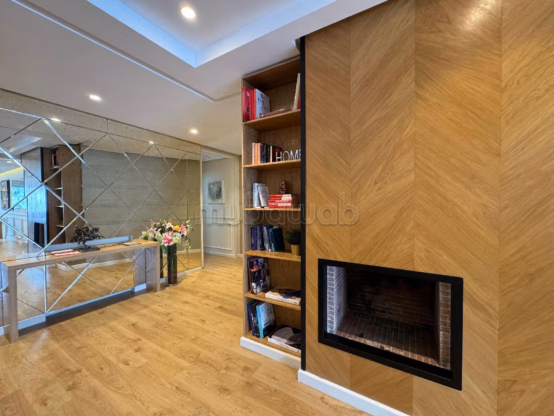 Nu huren: appartementen in Triangle d'Or. 3 Slaapkamers. Gemeubileerd