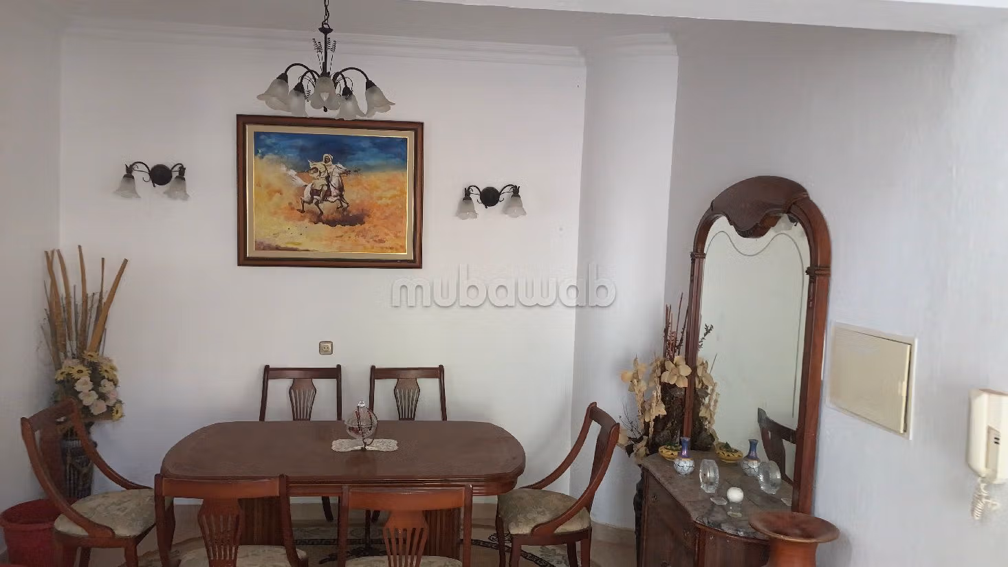 فيلا جميلة للبيع بالسعيدية. المساحة 150 م². صحن هوائي والأمن والحراسة. 