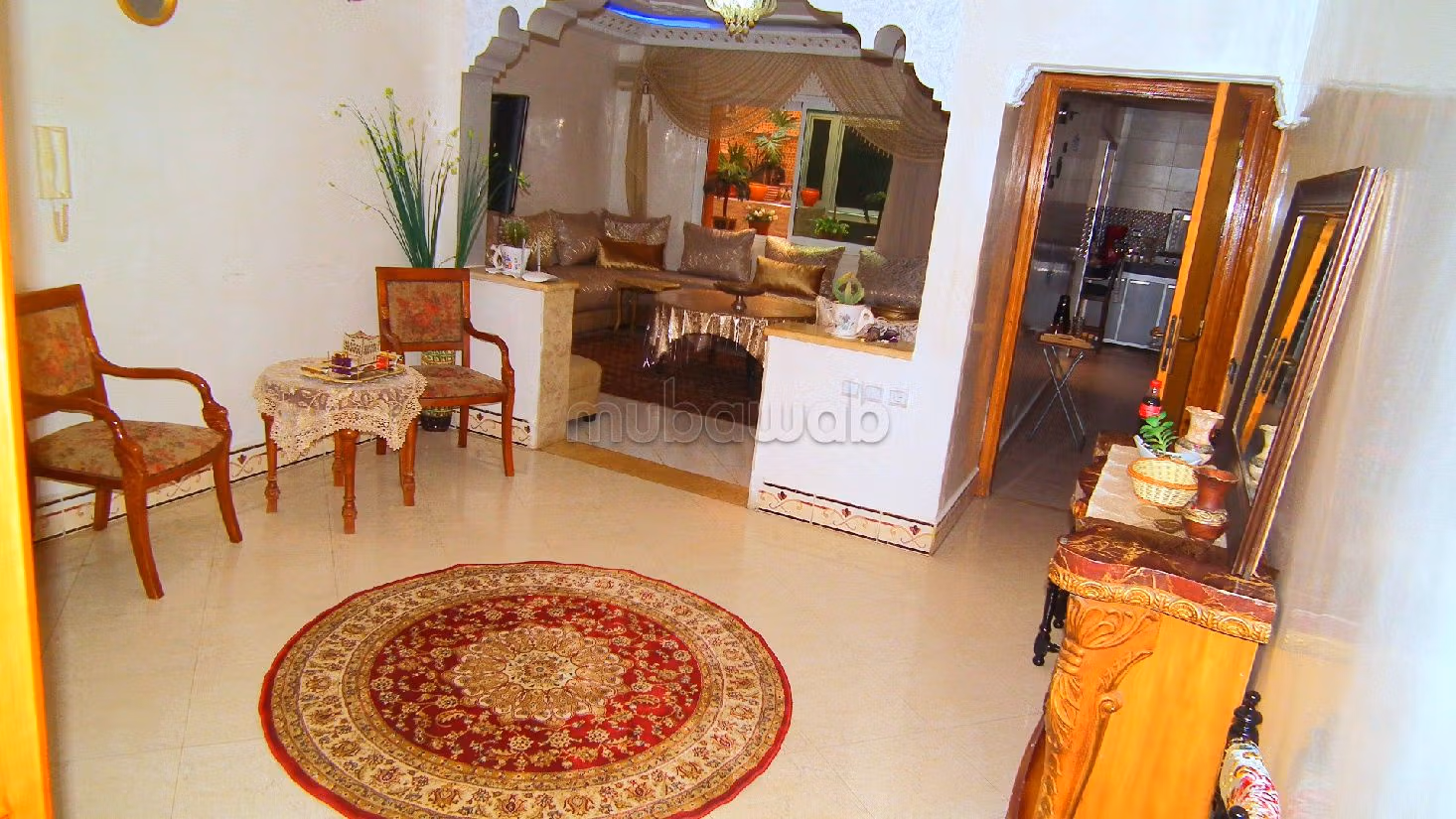 Affitta il tuo appartamento a Corniche. 2 locali spaziosi. Arredato