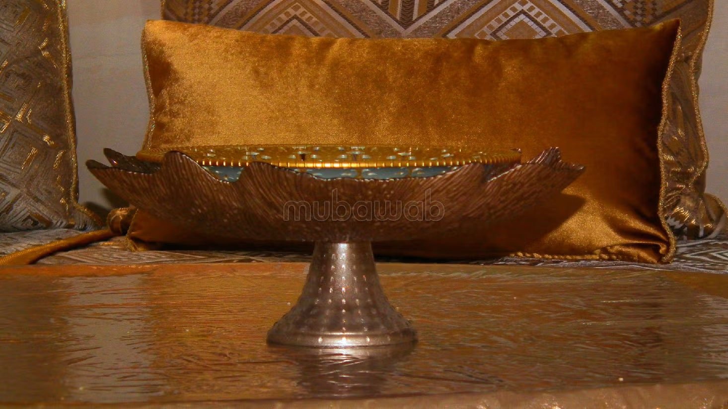 Affitta il tuo appartamento a Corniche. 2 locali spaziosi. Arredato