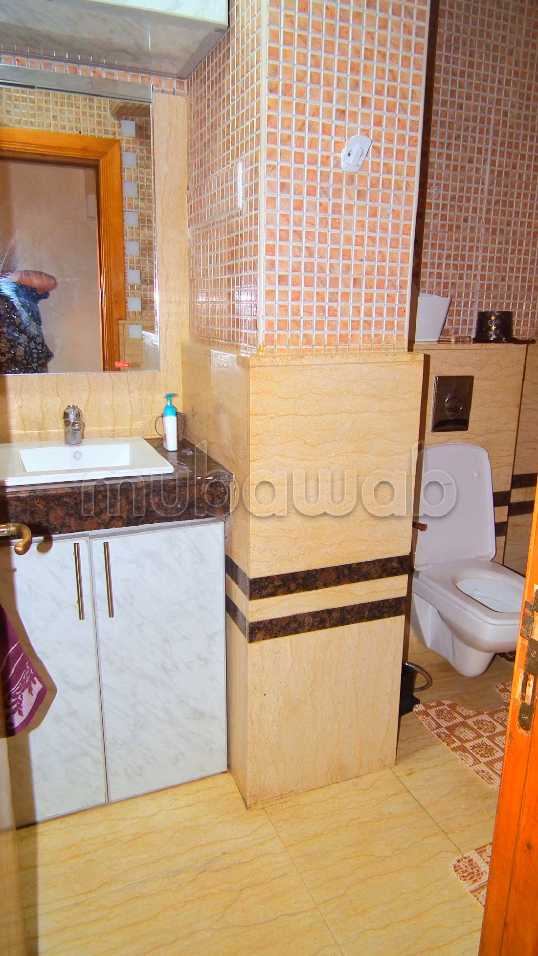 Affitta il tuo appartamento a Corniche. 2 locali spaziosi. Arredato