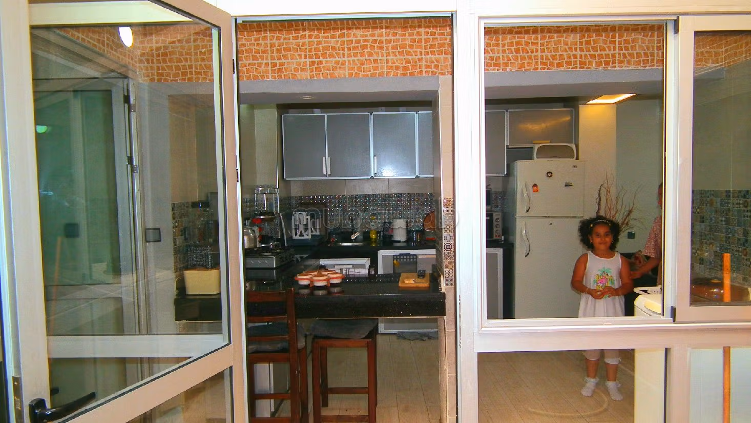 Affitta il tuo appartamento a Corniche. 2 locali spaziosi. Arredato