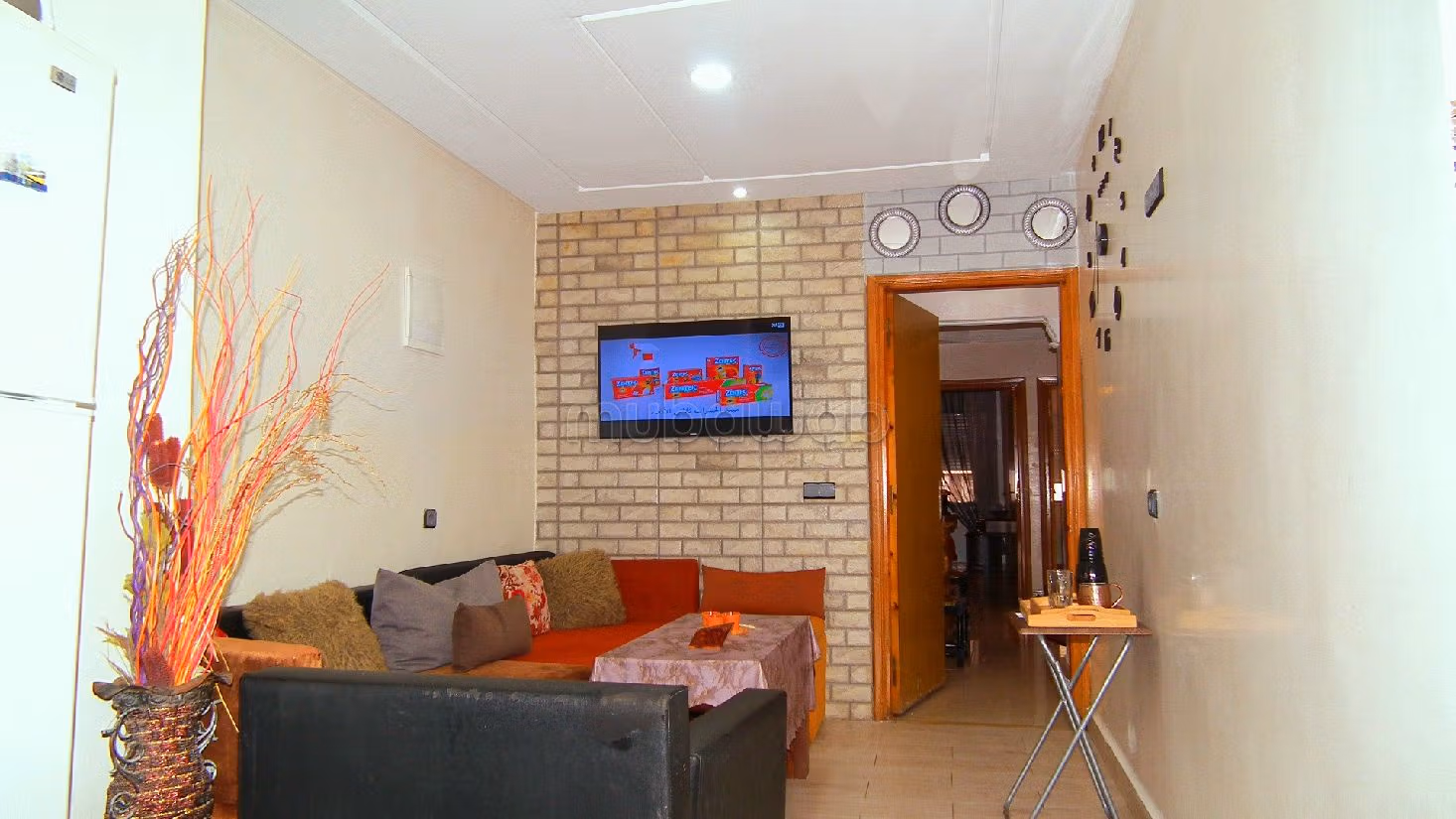 Affitta il tuo appartamento a Corniche. 2 locali spaziosi. Arredato