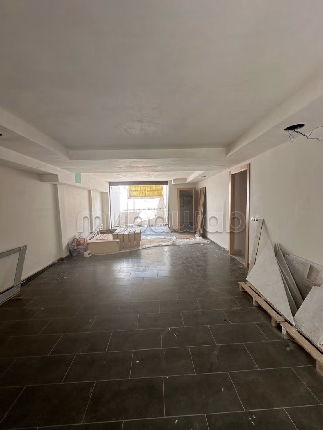 Villa's en luxe woningen om te huren in Ain Diab. Oppervlakte 500 m². Conciërge en airconditioning. 