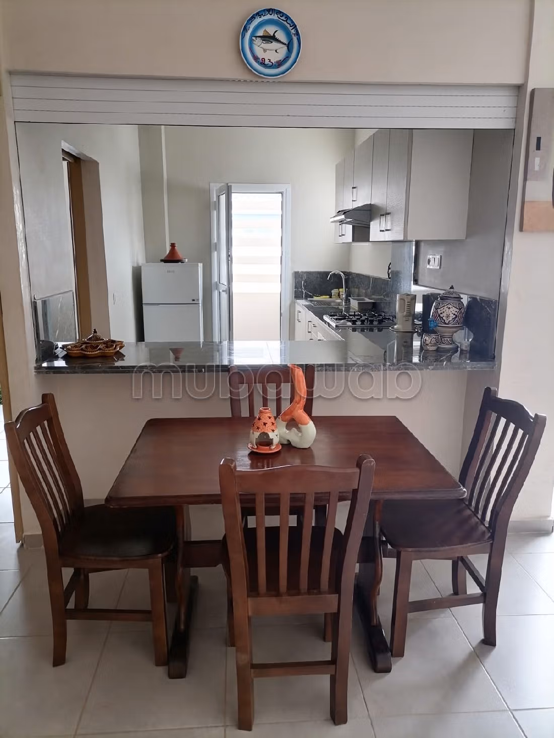 Location d'un appartement à Quartier Industriel. 2 chambres agréables. Bien meublé. 
