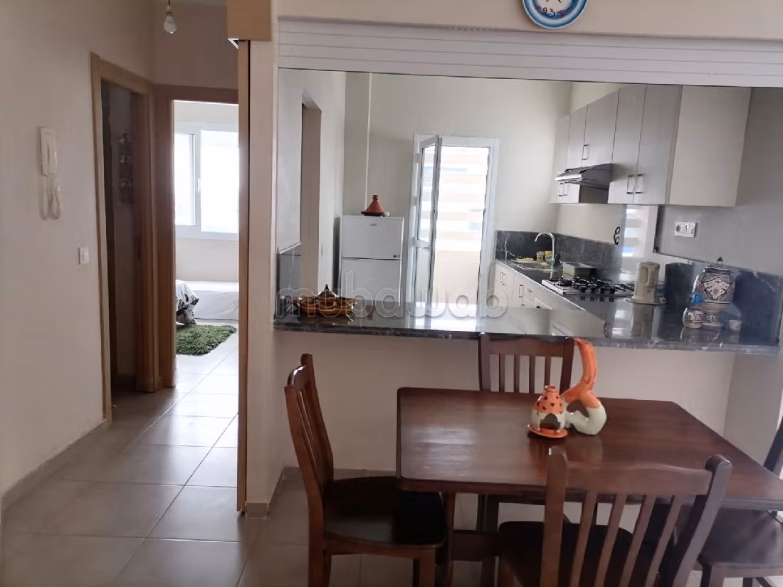 Location d'un appartement à Quartier Industriel. 2 chambres agréables. Bien meublé. 