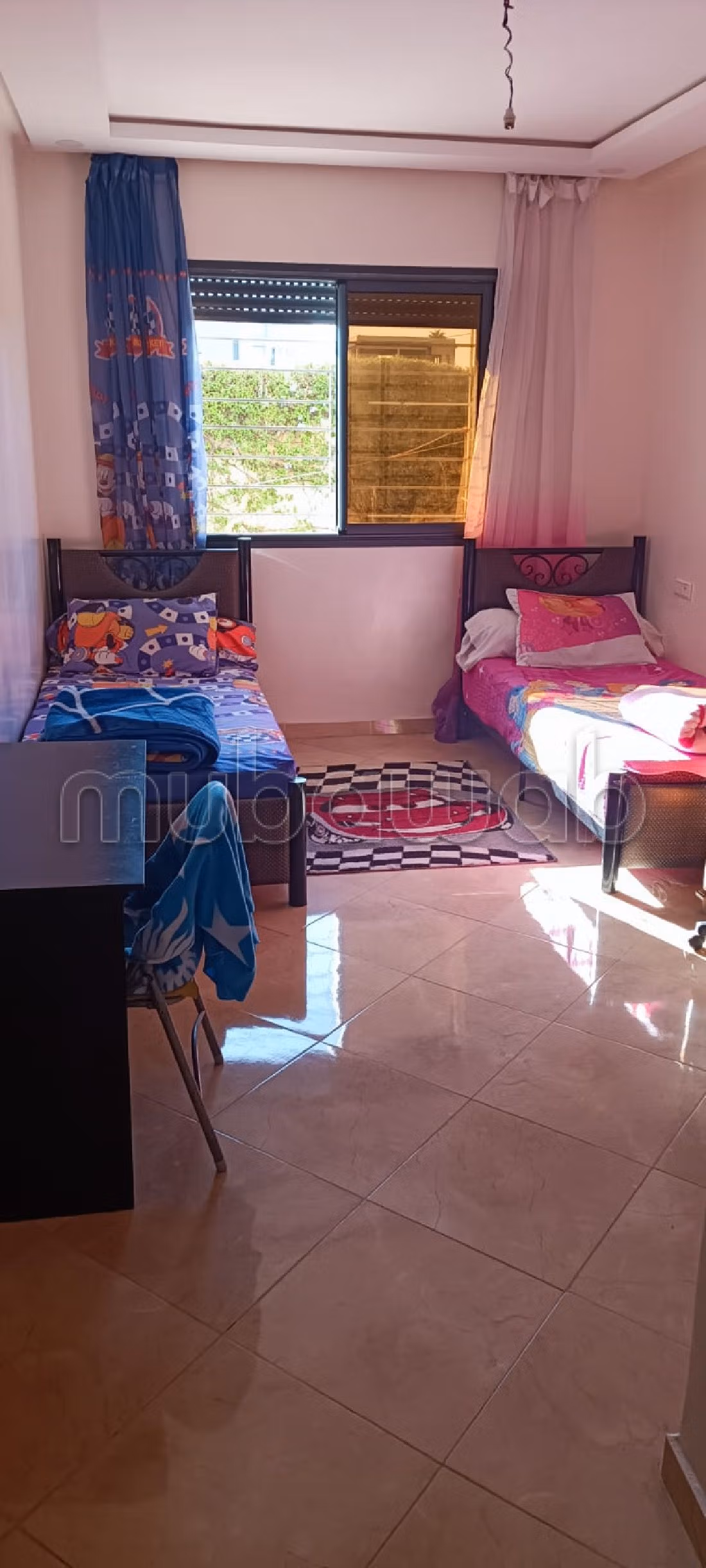 Rent this apartment in La Siesta. 3 lovely rooms. Residence with swimming pool. 