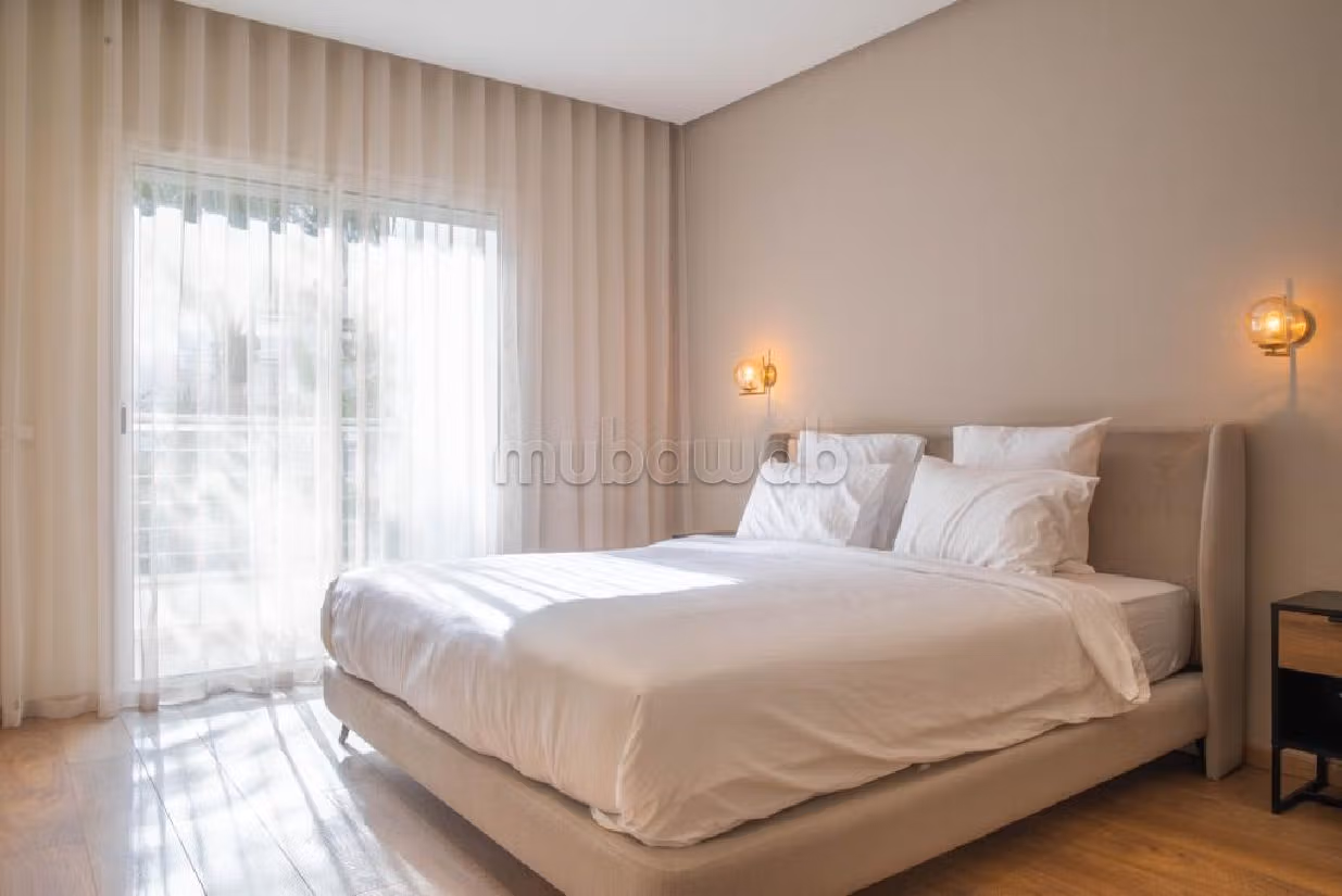 Très bel appartement en location à Ain Diab. 3 chambres. Meublé