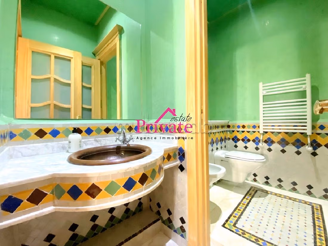 Alquiler villa de lujo en Jbel Kbir. 9 habitaciones grandes. Amueblado. 