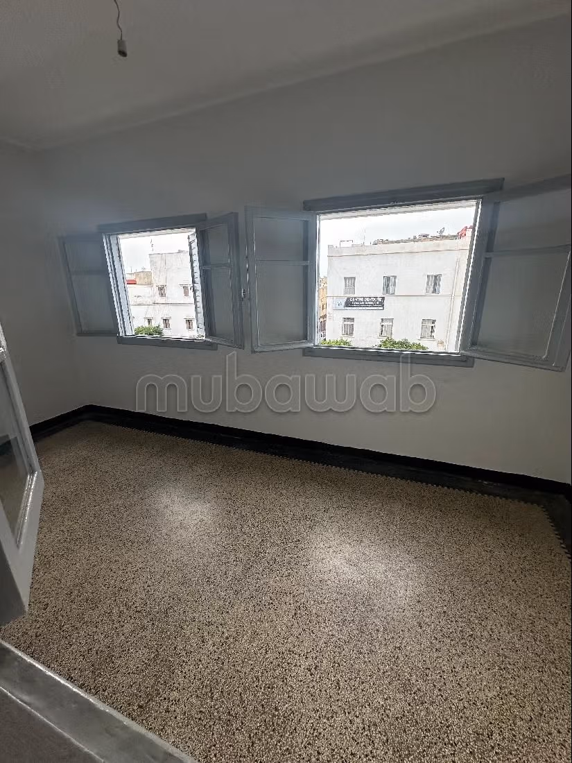 Sell apartment in Akkari. Dimension 48 m². 