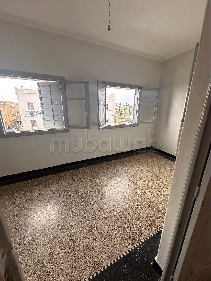 Sell apartment in Akkari. Dimension 48 m². 