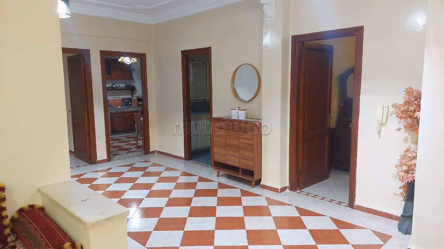 Affitta il tuo appartamento a Centre ville. 2 belle camere da letto. Arredato