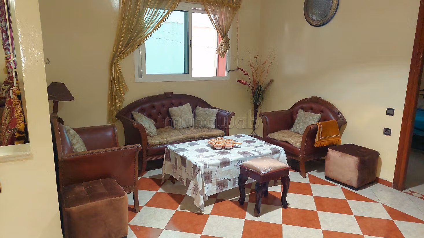 Affitta il tuo appartamento a Centre ville. 2 belle camere da letto. Arredato