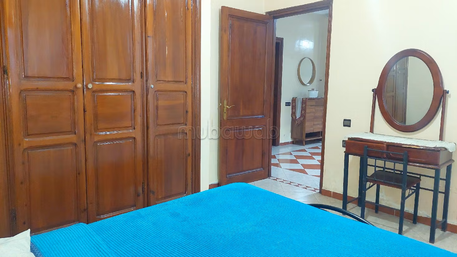 Affitta il tuo appartamento a Centre ville. 2 belle camere da letto. Arredato