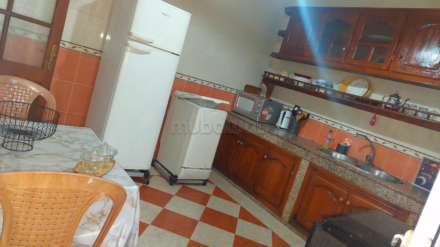 Affitta il tuo appartamento a Centre ville. 2 belle camere da letto. Arredato