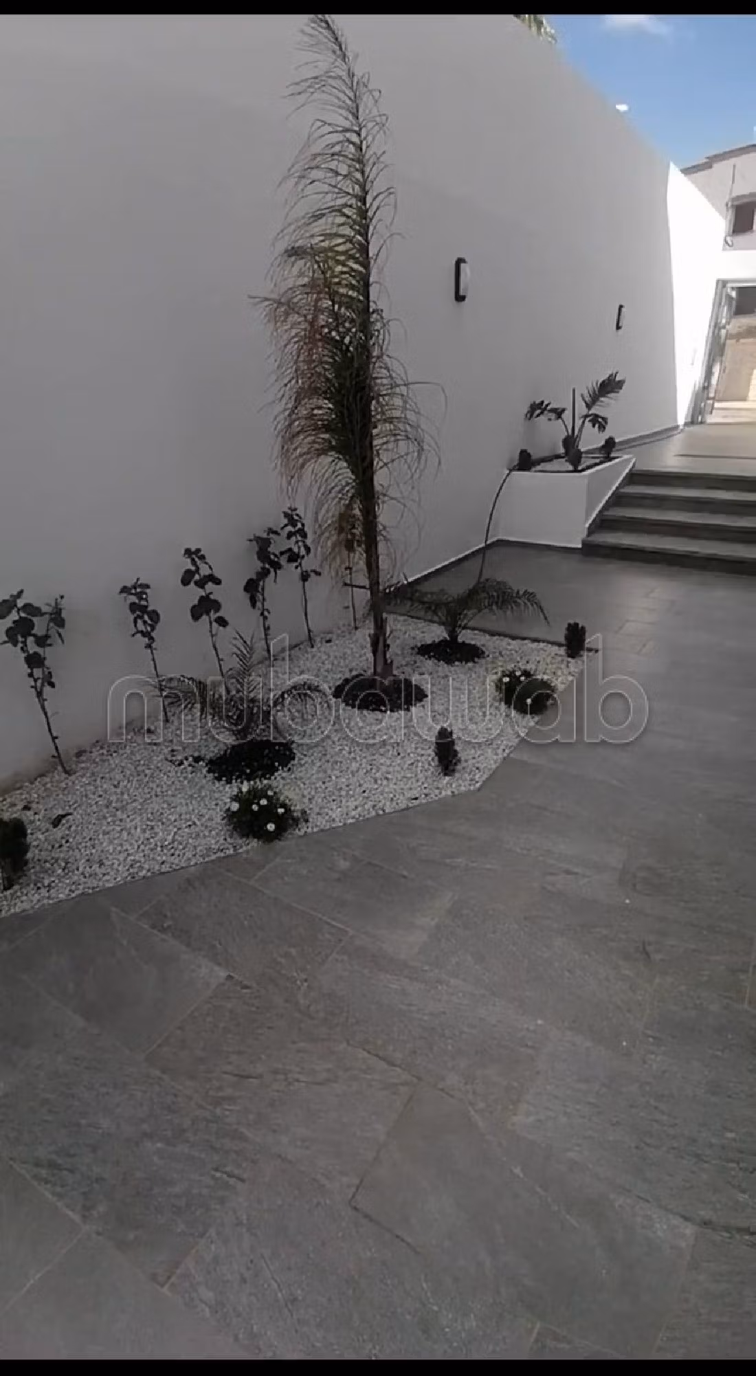 Magnífica villa en venta en Corniche. 9 habitaciones confortables. Piscina. 