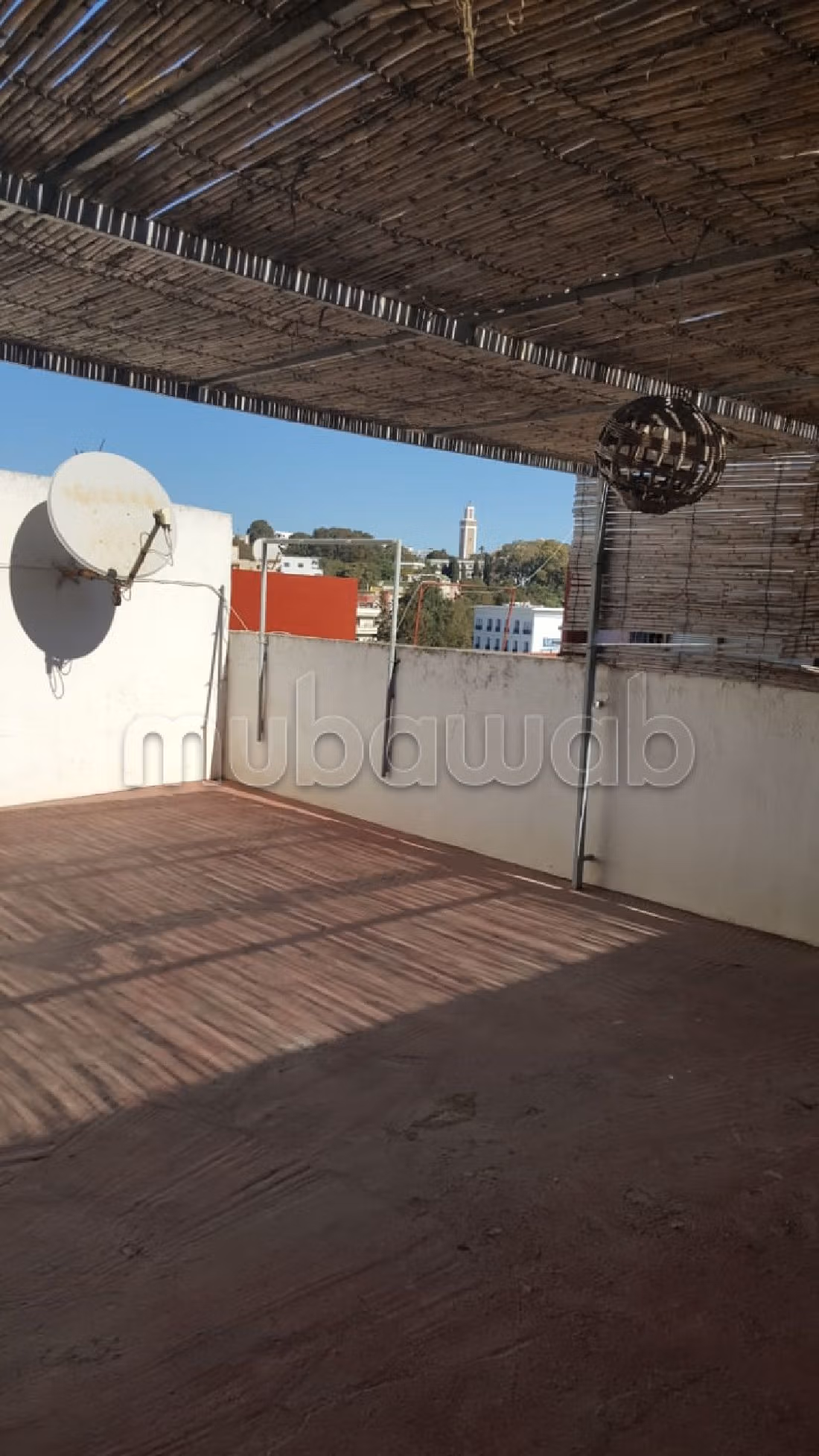 Maravillosa casa en venta en Bel Air - Val fleuri. Gran superficie 96 m². Salón marroquí amueblado, sistema de parábola general. 