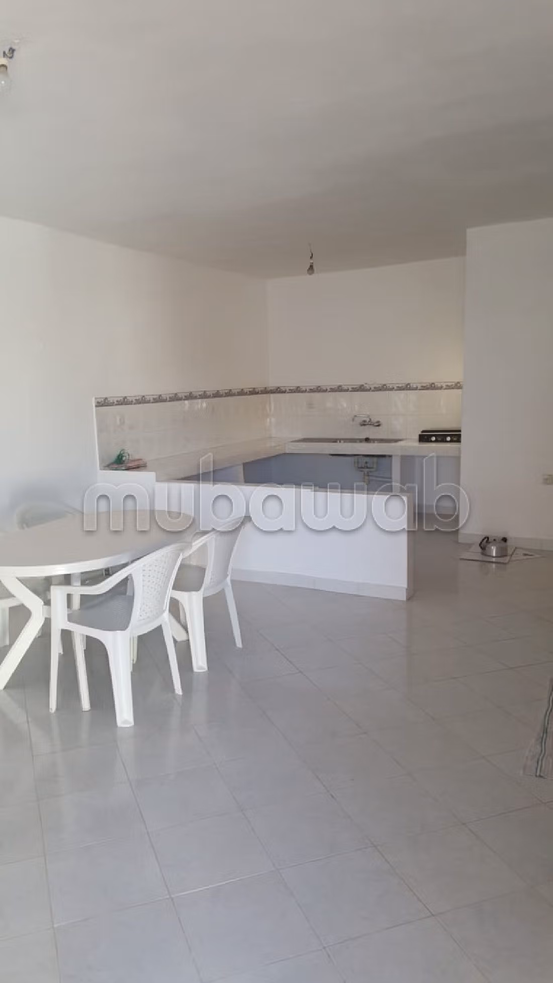 Maravillosa casa en venta en Bel Air - Val fleuri. Gran superficie 96 m². Salón marroquí amueblado, sistema de parábola general. 
