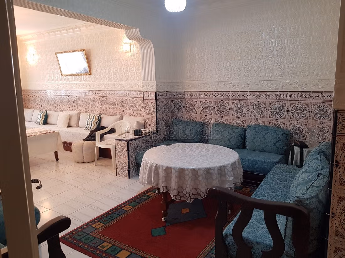 Maravillosa casa en venta en Bel Air - Val fleuri. Gran superficie 96 m². Salón marroquí amueblado, sistema de parábola general. 