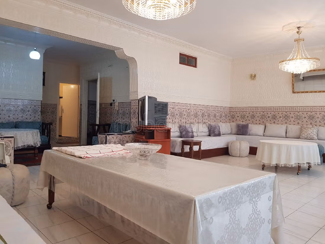 Maravillosa casa en venta en Bel Air - Val fleuri. Gran superficie 96 m². Salón marroquí amueblado, sistema de parábola general. 