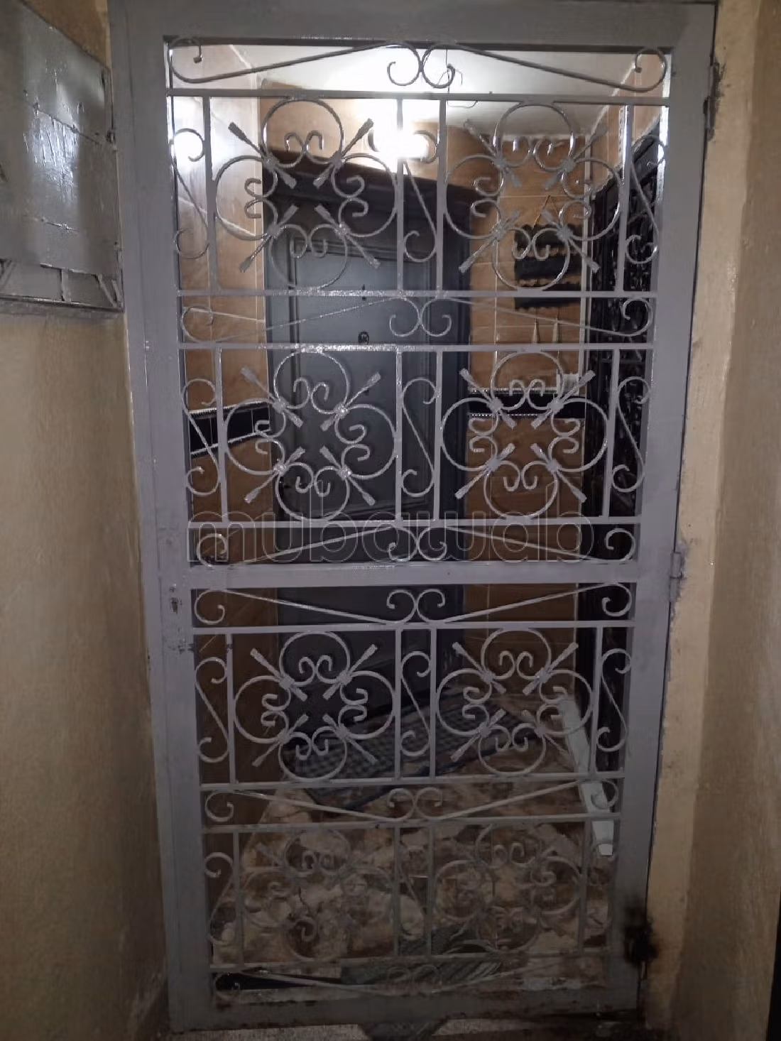 Piso en venta en Aïn Sebaâ. 2 dormitorios. Barrio seguro. 