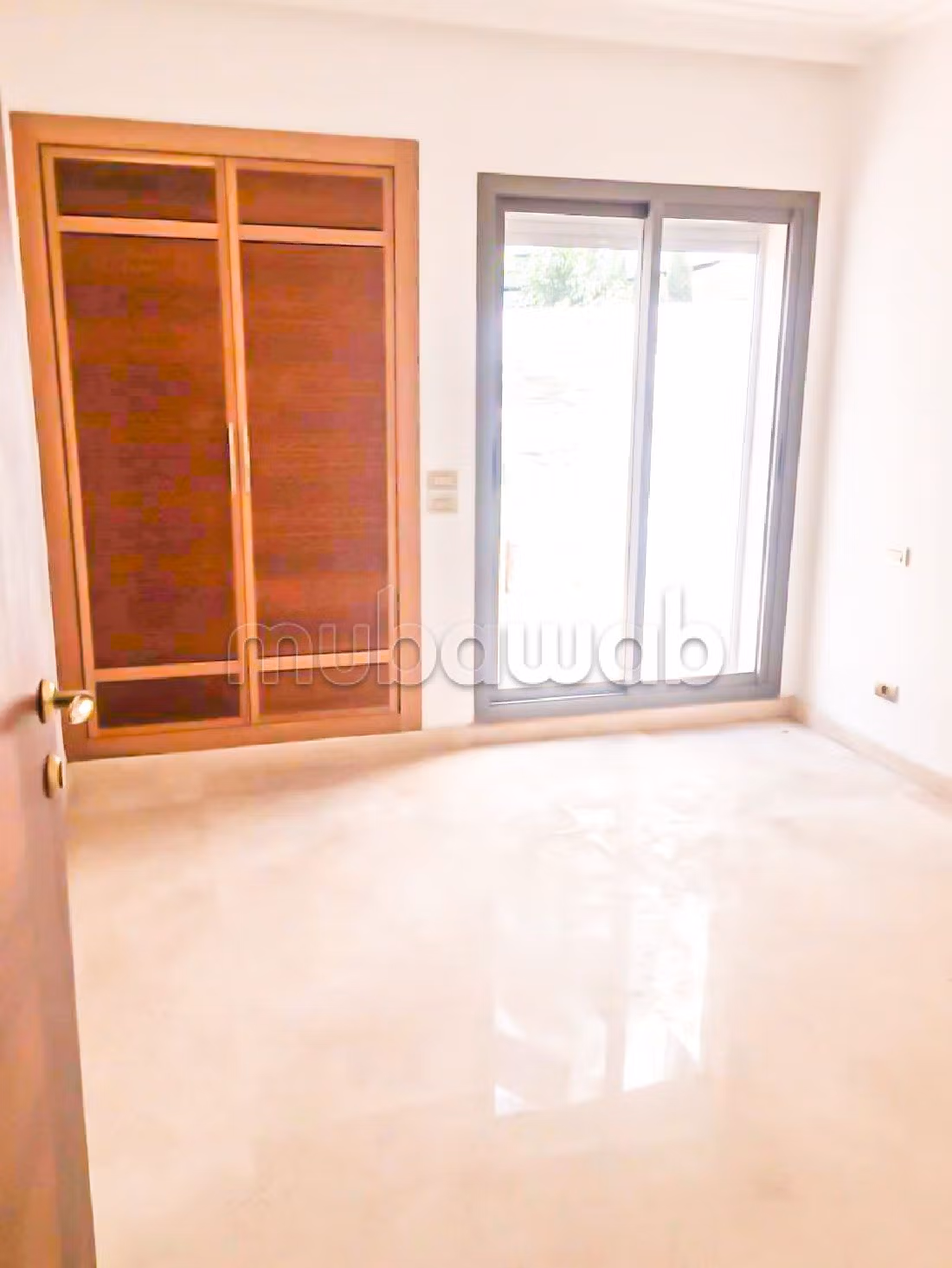 Rent an apartment in Ferme Bretonne (Hay Arraha). Total area 126 m². No Lift, Balcony.