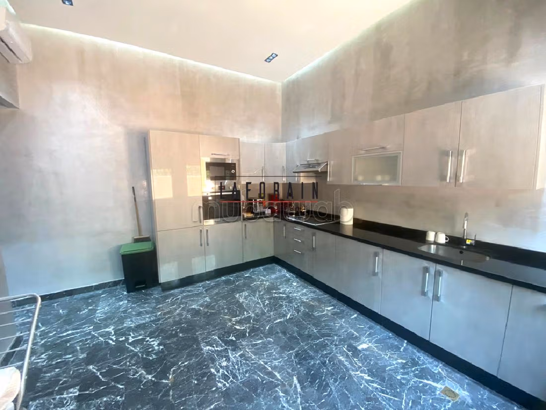 Villa de Luxe à Vendre – Confort et Élégance