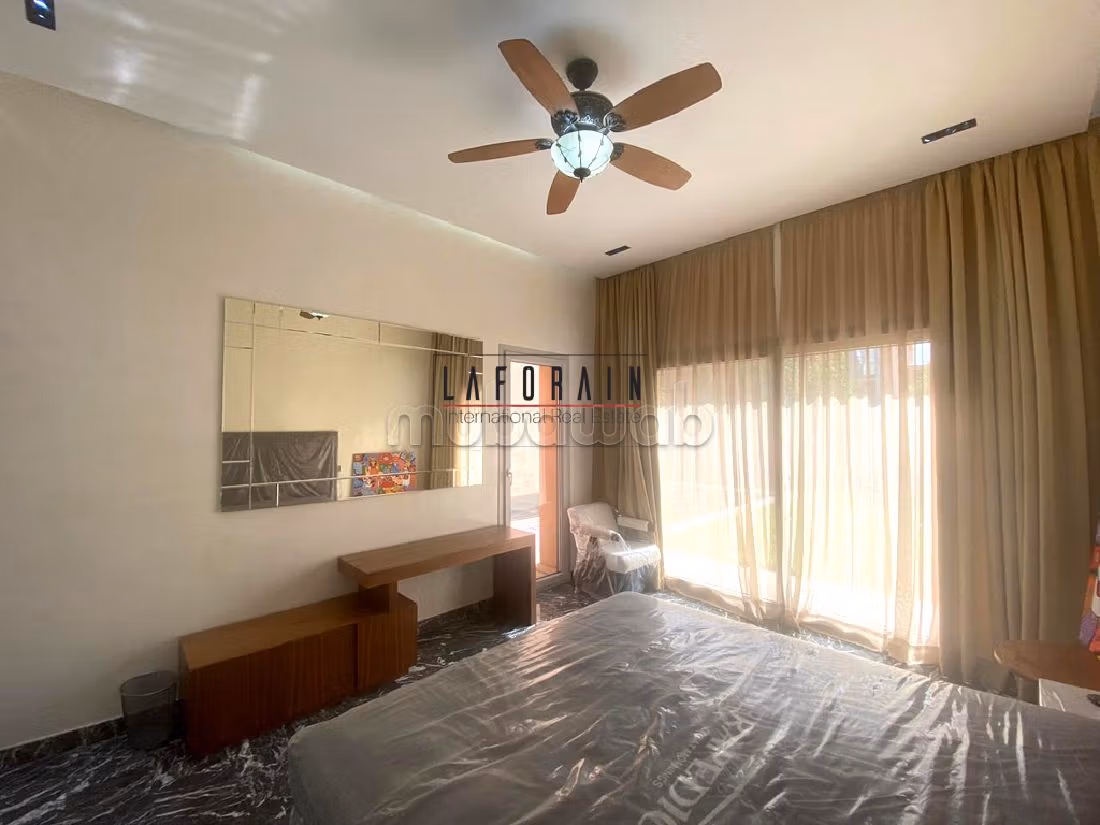 Villa de Luxe à Vendre – Confort et Élégance