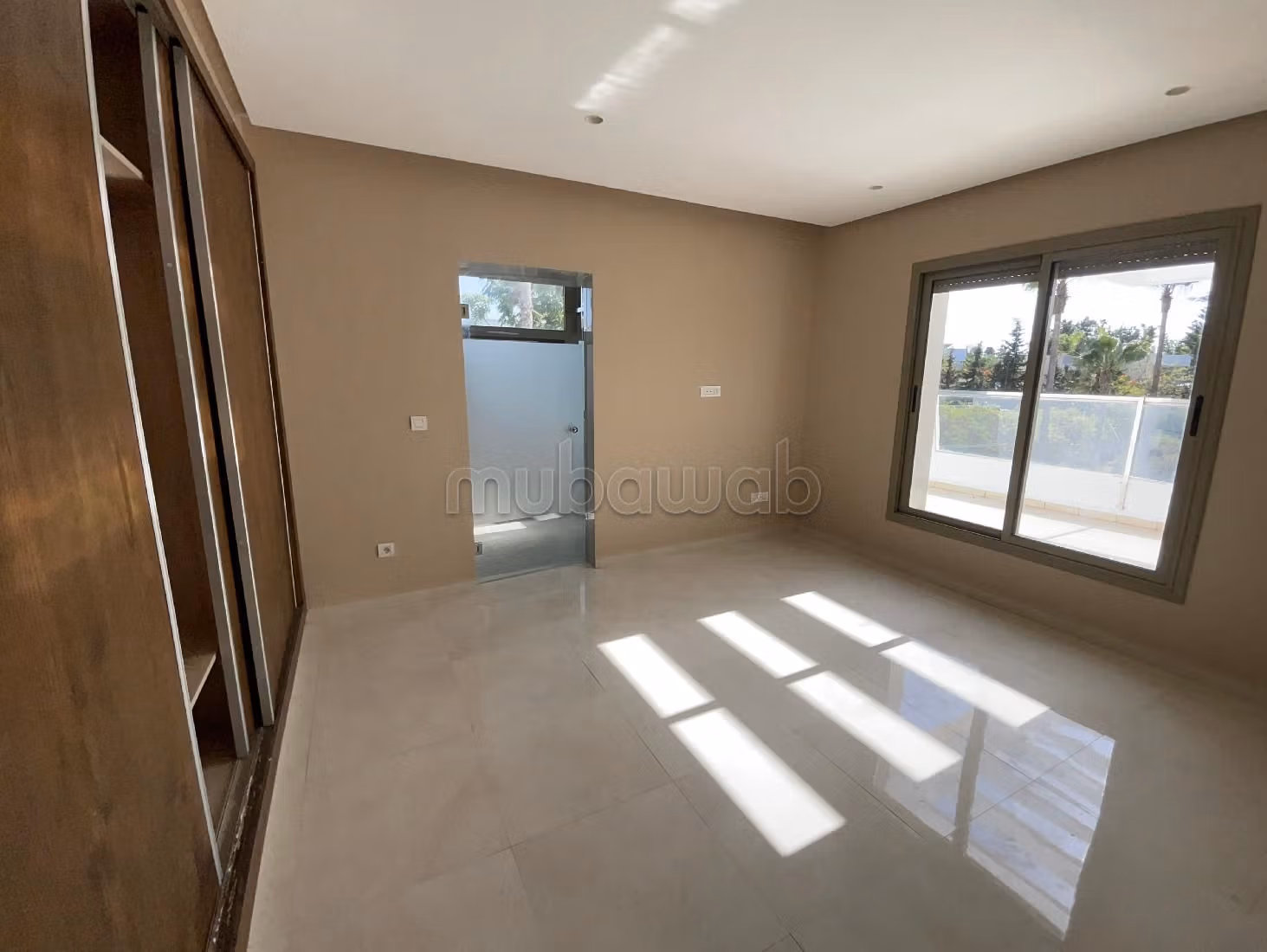 Meravigliosa villa in affitto a Souissi. 9 locali. Salotto tipico marocchino, sistema di sicurezza. 