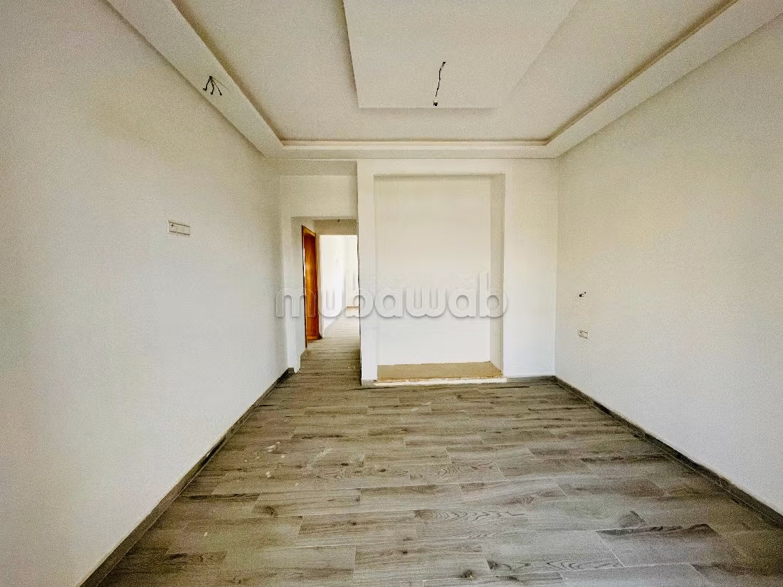 Oficinas en alquiler en Abattoirs. Superficie de 110 m². Conserje.