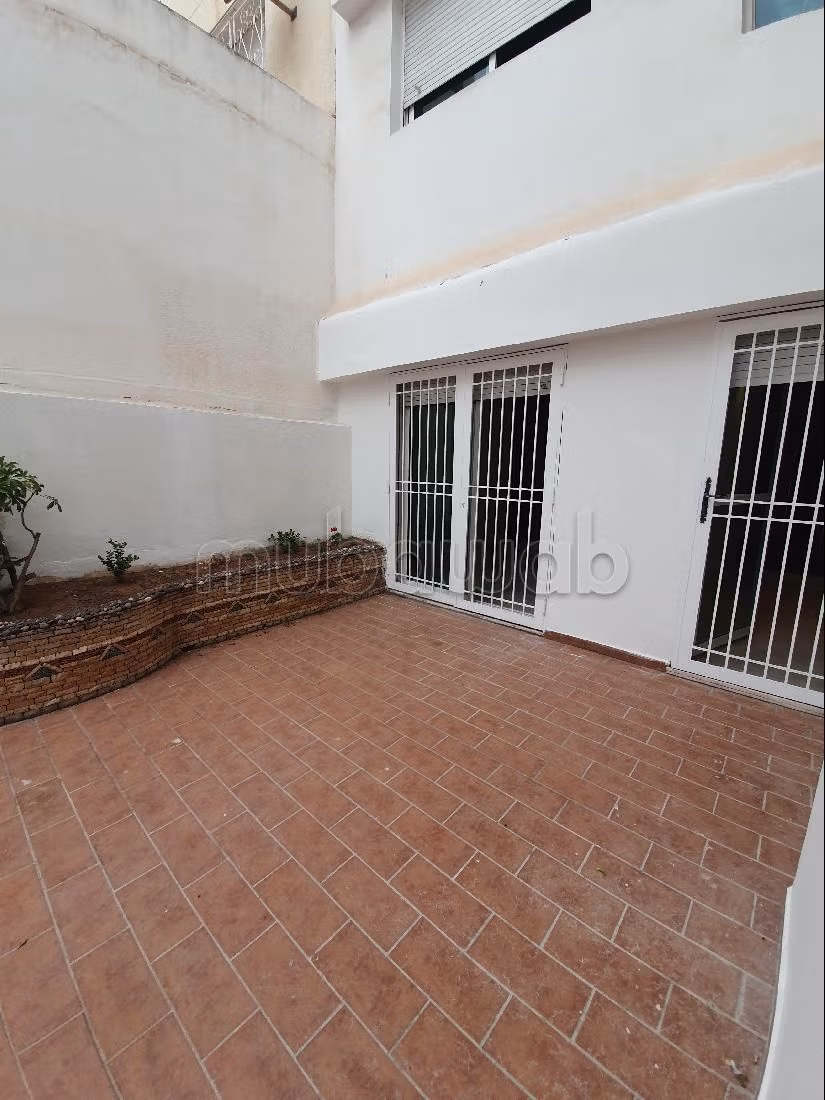 Très joli appartement à louer à triangle d'or