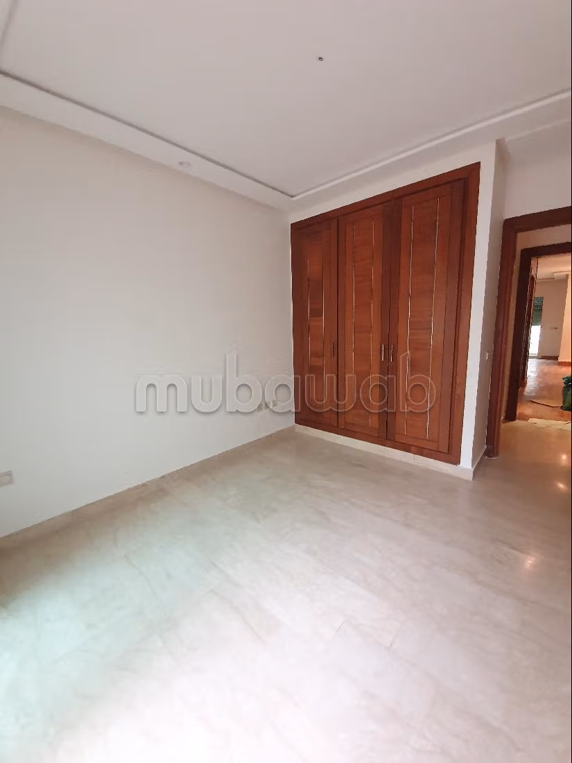 Très joli appartement à louer à triangle d'or