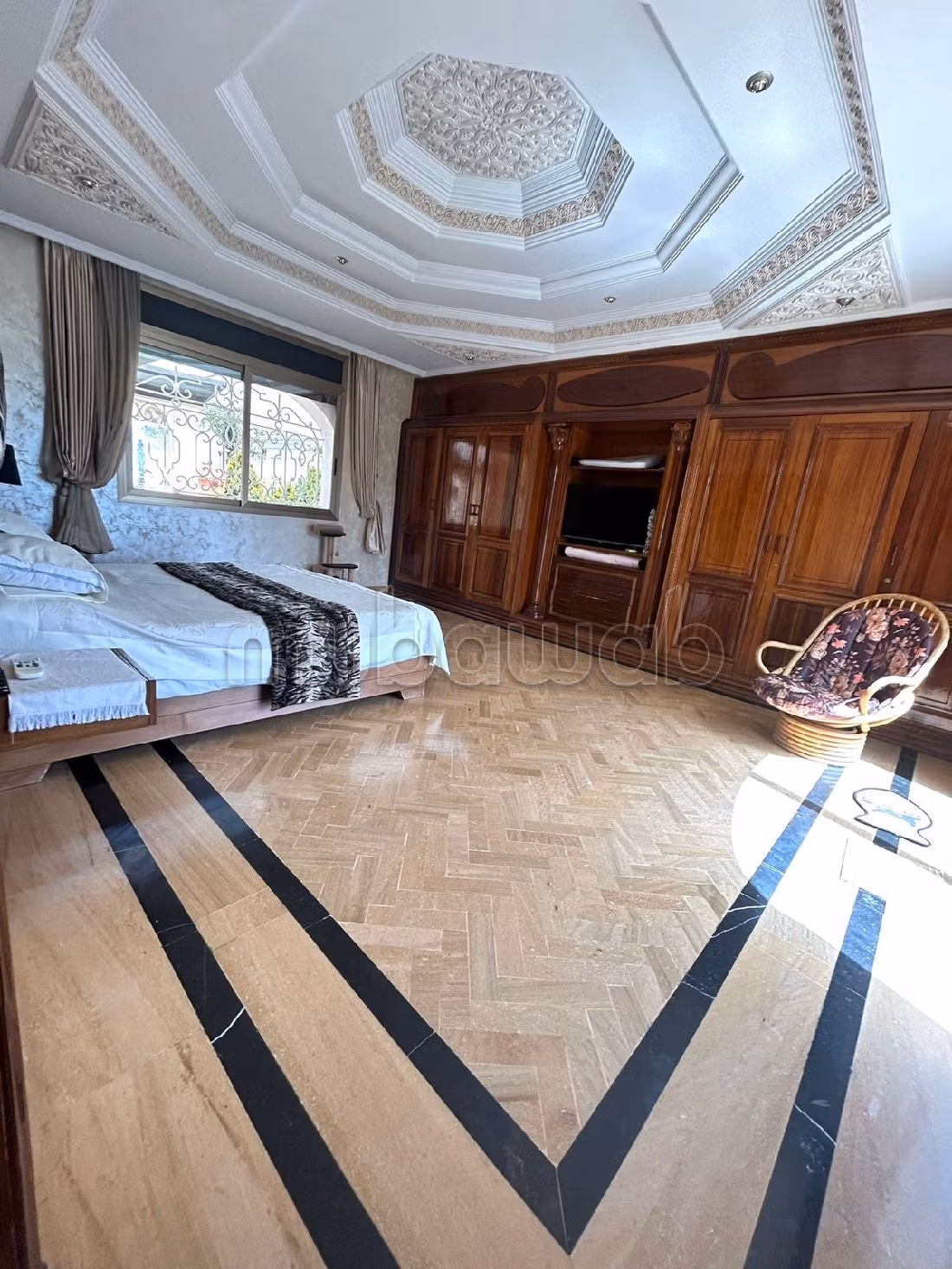 Casa de lujo en venta en Mandarona. 5 hermosas habitaciones. Amueblado. 