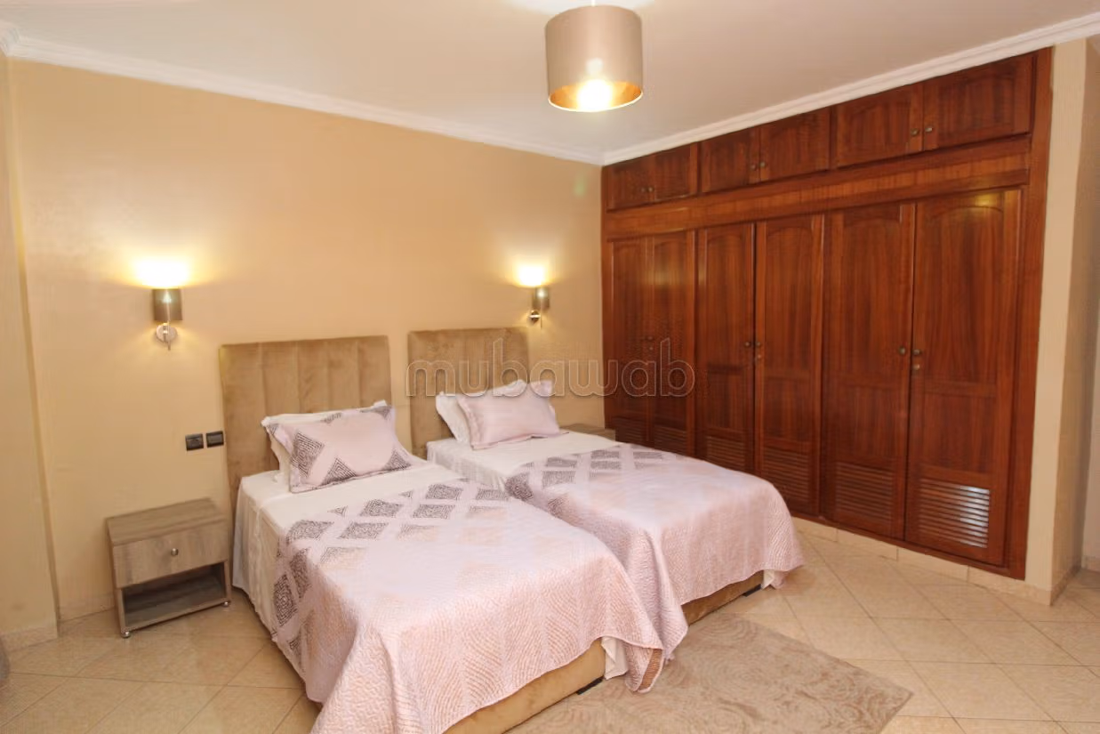 Grand appartement 200 m2 à louer à Najah Agadir