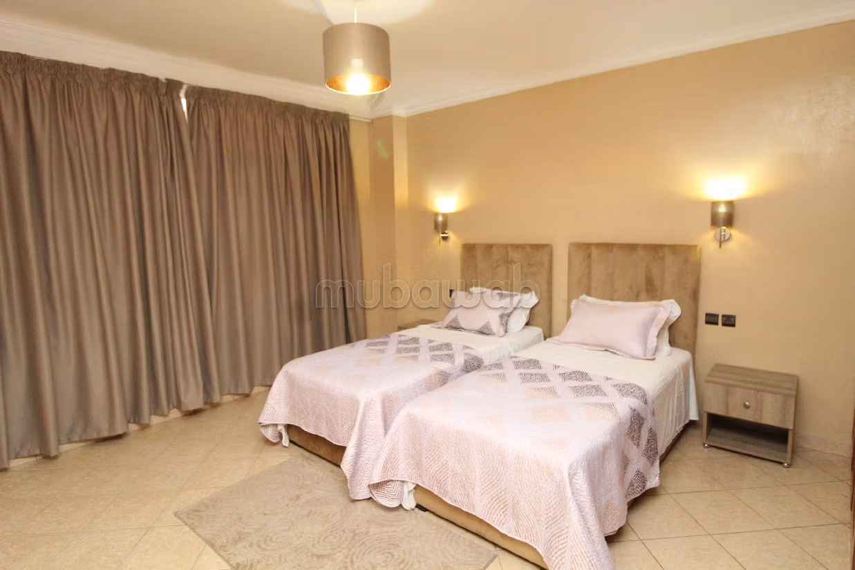 Grand appartement 200 m2 à louer à Najah Agadir