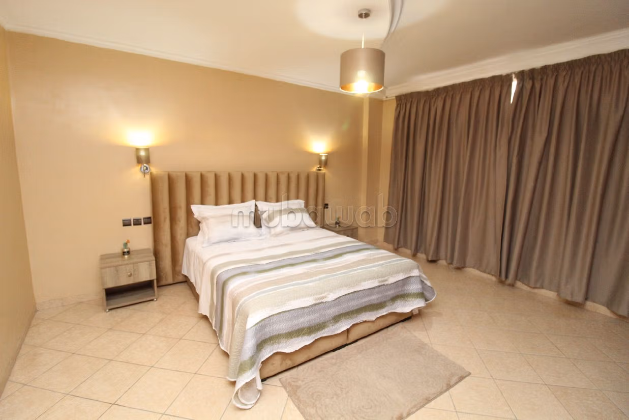 Grand appartement 200 m2 à louer à Najah Agadir